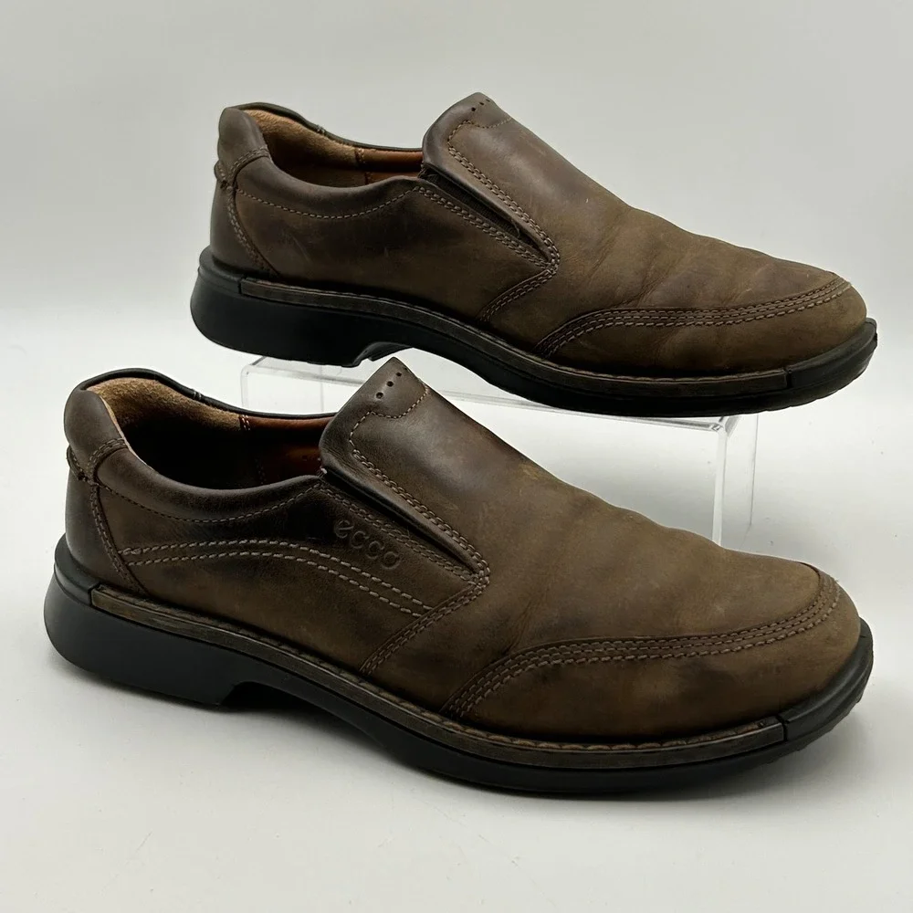 ECCO Slip On Loafers Mens 43 Brown Leather Moc Toe Shock Point Gorpcore Casual